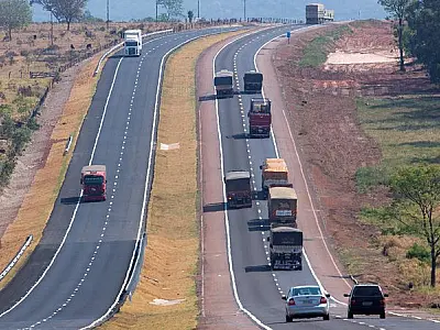 PRF diz que não há bloqueios de caminhoneiros em rodovias de MS