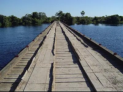 Travessia de veículos na ponte sobre Rio Nabileque está suspensa de hoje até dia 23