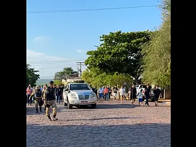 Cortejo em homenagem ao Guarda Municipal reúne família e amigos nas ruas de Corumbá