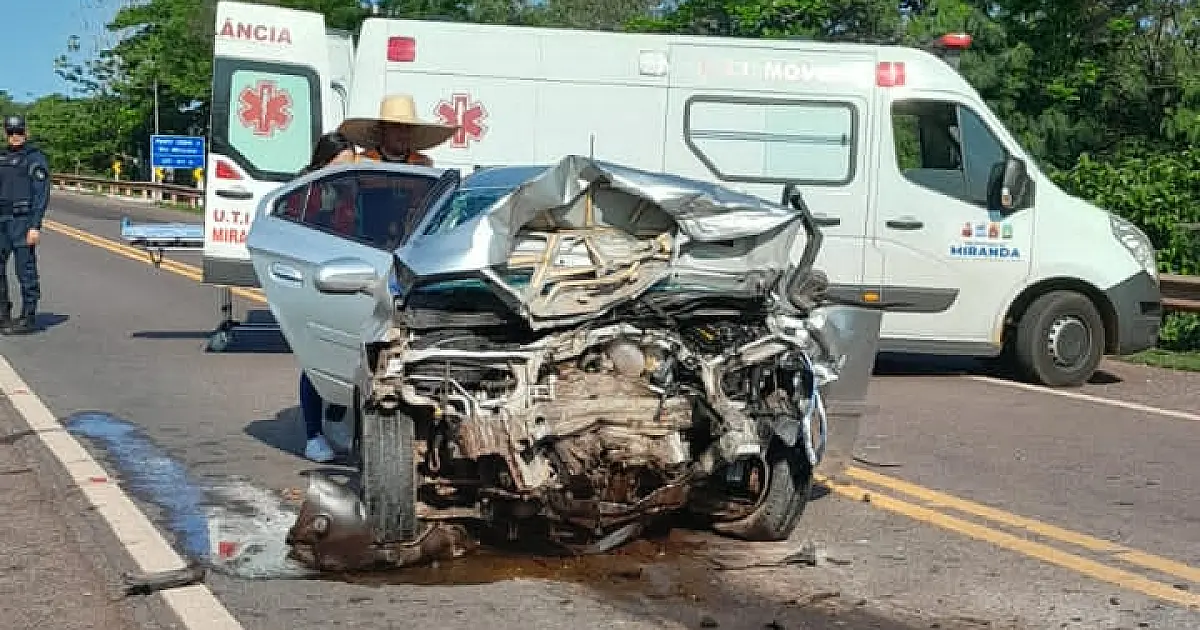 Corumbaense morre em colisão frontal na BR 262