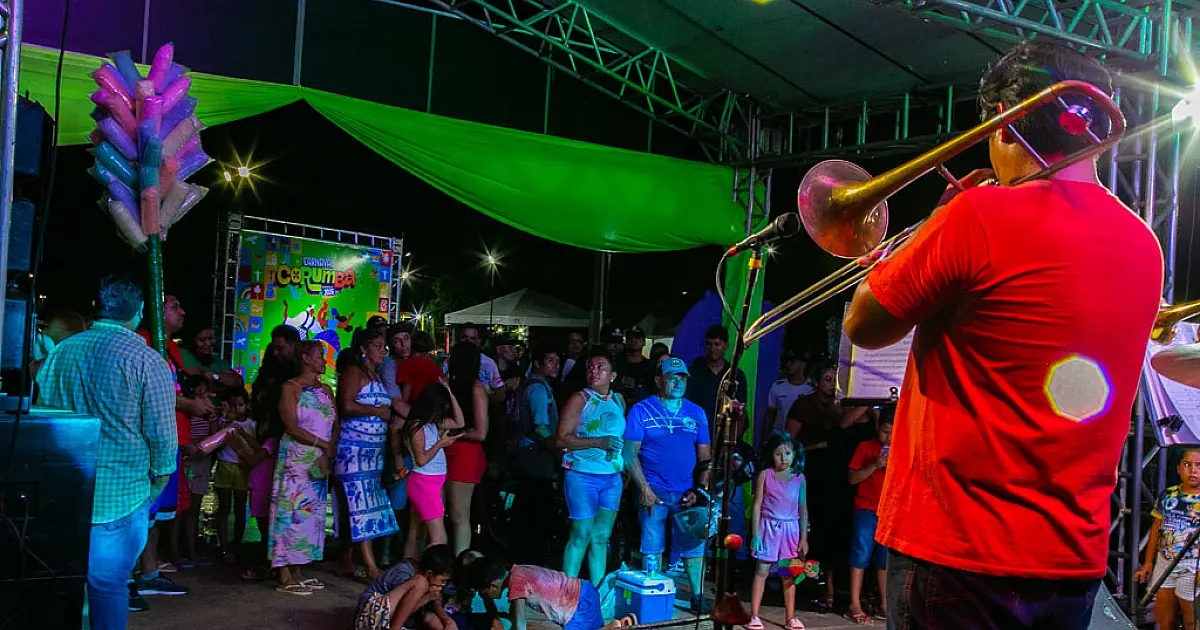 Chuva não atrapalha e Folia nos Bairros abre programação pré-carnaval em Corumbá