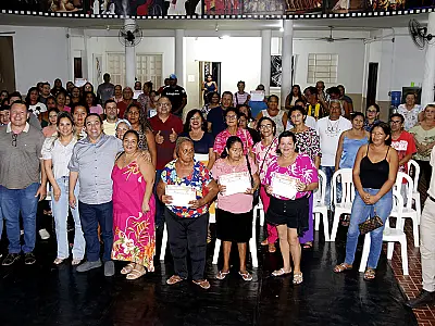 Prefeitura entrega certificação de agente cultural para 98 festeiros de São João
