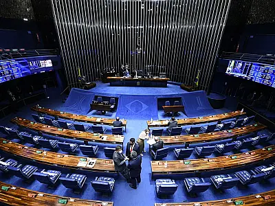 Câmara aprova novas regras para seguro obrigatório de veículos