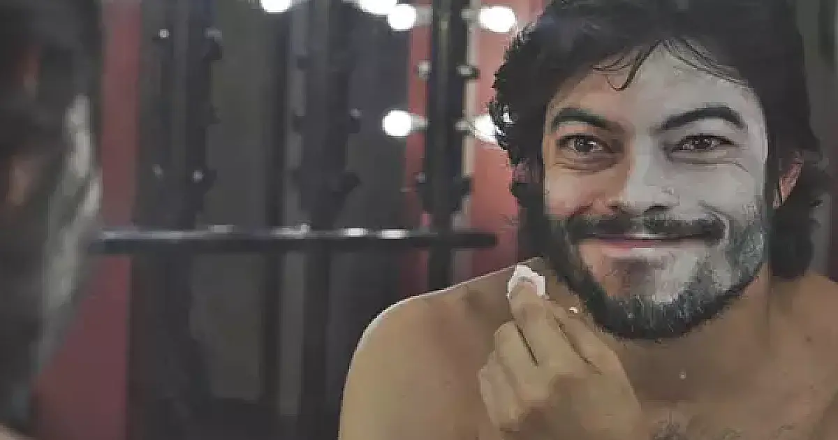 Filme inspirado em Manoel de Barros é premiado na semana de seu aniversário