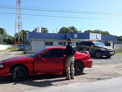 Fim de semana tem condutor autuado por CNH suspensa e boliviano preso por embriaguez ao volante