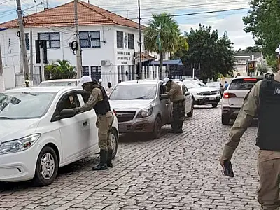 Operação aperta fiscalização ao transporte de passageiros por prazo indeterminado