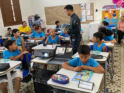 Proerd inicia aulas do segundo semestre em Corumbá