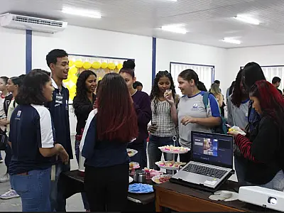 Feira apresenta 10 projetos empreendedores de Adolescentes Aprendizes de Corumbá