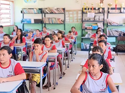 Ladário inicia confirmação de rematrículas da rede municipal para 2026