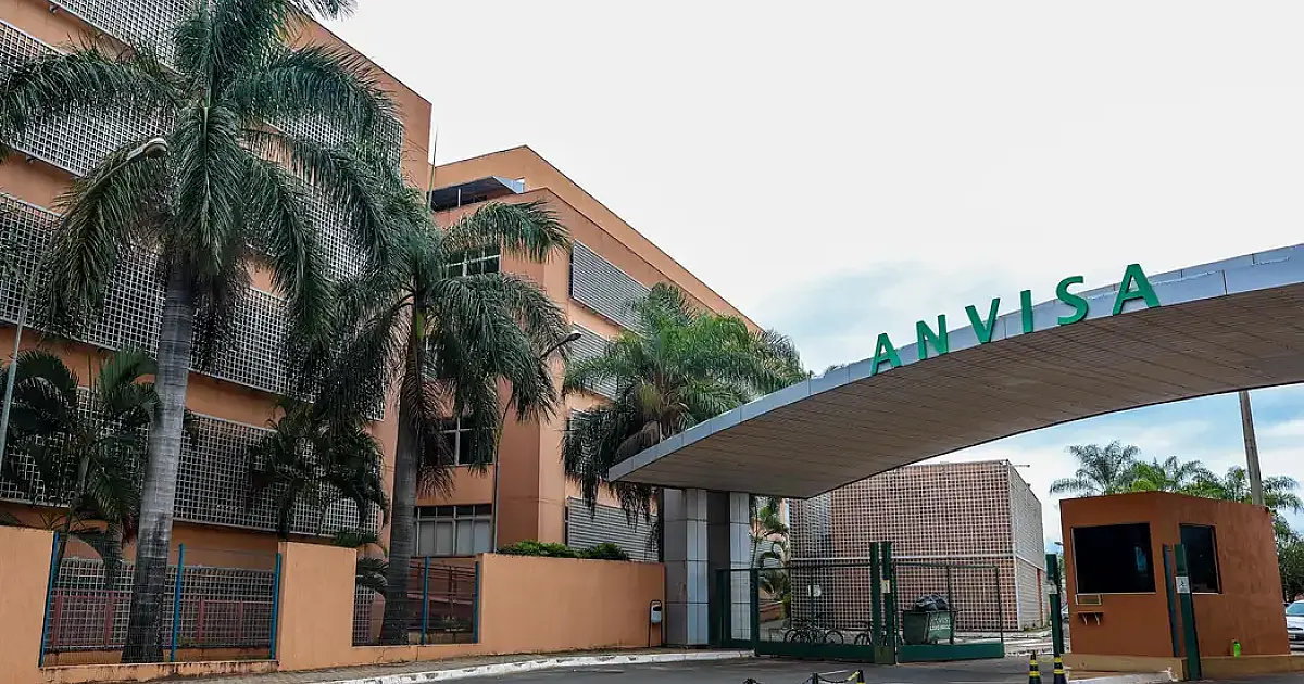 Anvisa proíbe venda de leite condensado e dois suplementos