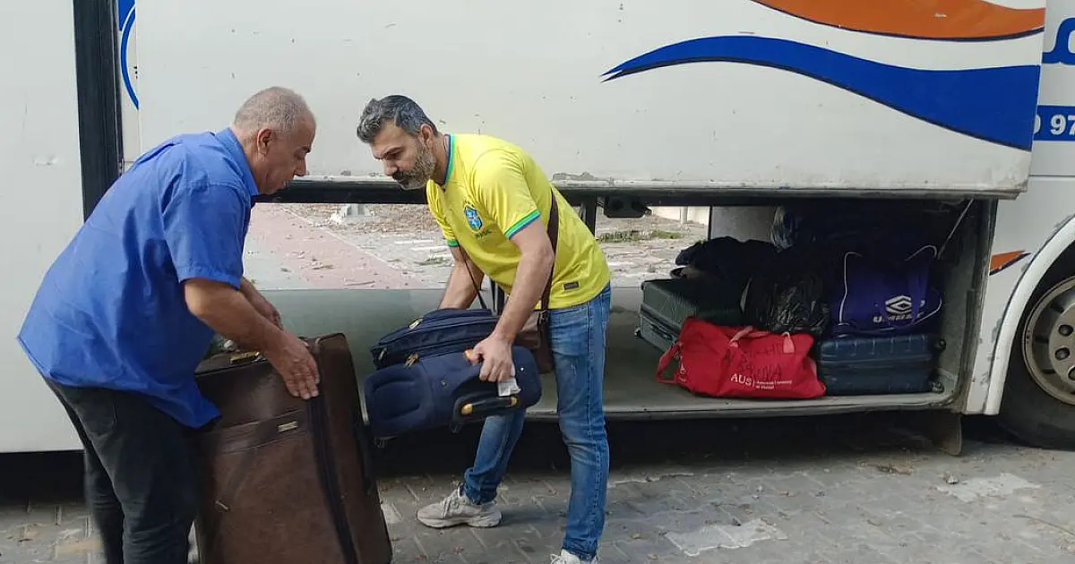 Brasileiros chegam ao sul de Gaza e aguardam travessia para Egito
