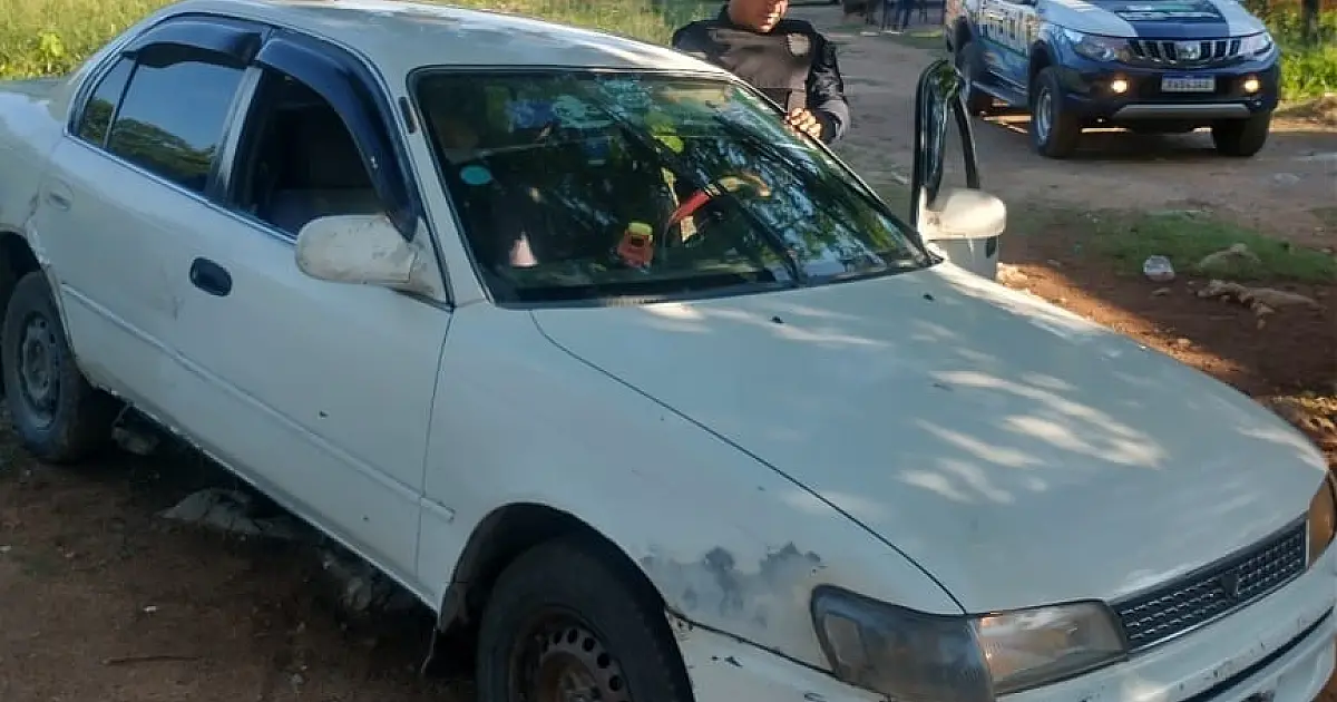 Autor fica atolado com carro furtado e termina preso no bairro Popular Nova