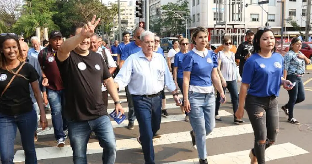 Puccinelli prioriza caminhadas corpo a corpo nos últimos dias de campanha
