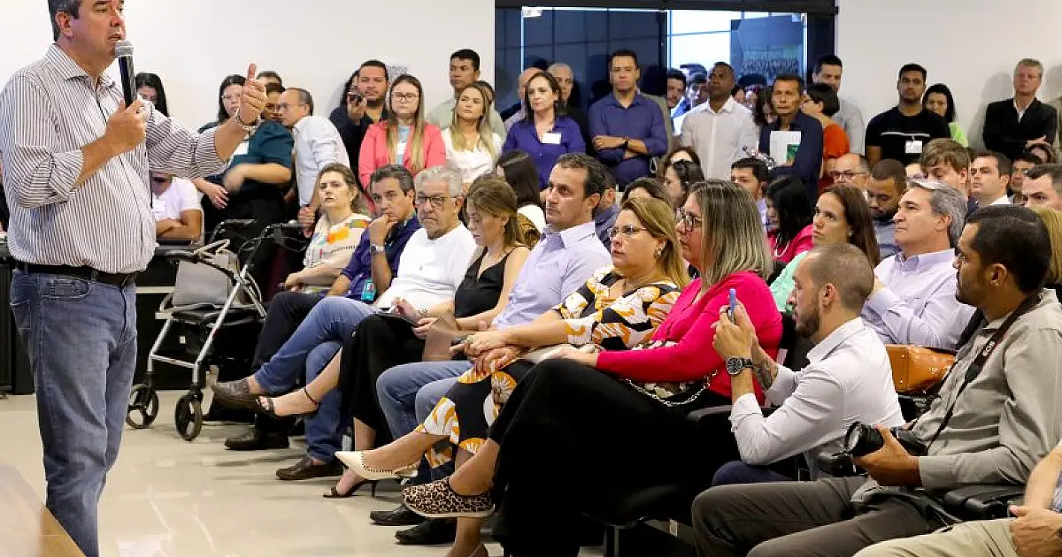 Governador diz que "contrato de gestão" deve atender a sociedade da melhor forma possível