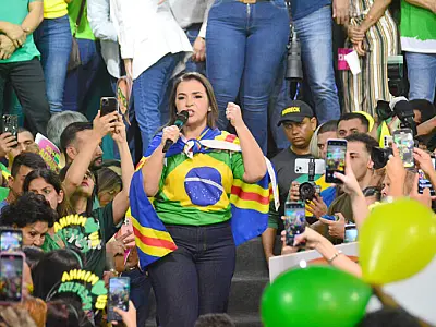 PIX de R$ 1,2 mil de assessora lotada no gabinete de Adriane é principal indício de compra de voto