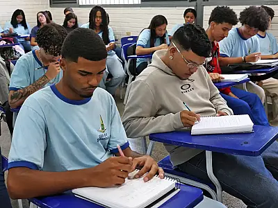 Décima parcela do Programa Pé-de-meia começa a ser paga nesta segunda