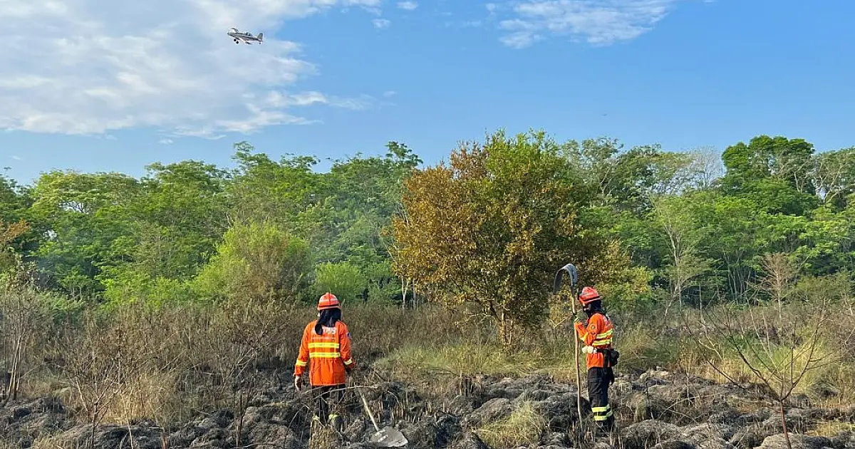 Operação combate quatro focos ativos e monitora incêndios controlados em 13 municípios de MS