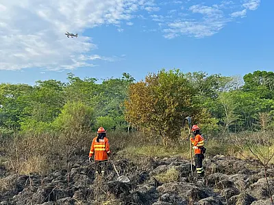 Operação combate quatro focos ativos e monitora incêndios controlados em 13 municípios de MS