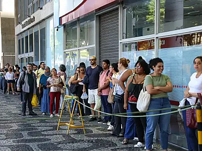 Mais de 42 mil fazem provas discursivas do CNU 2025 neste domingo
