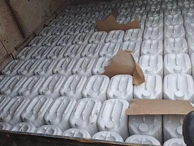 Caminhoneiro é flagrado com 4.560 kg de agrotóxicos transportados ilegalmente