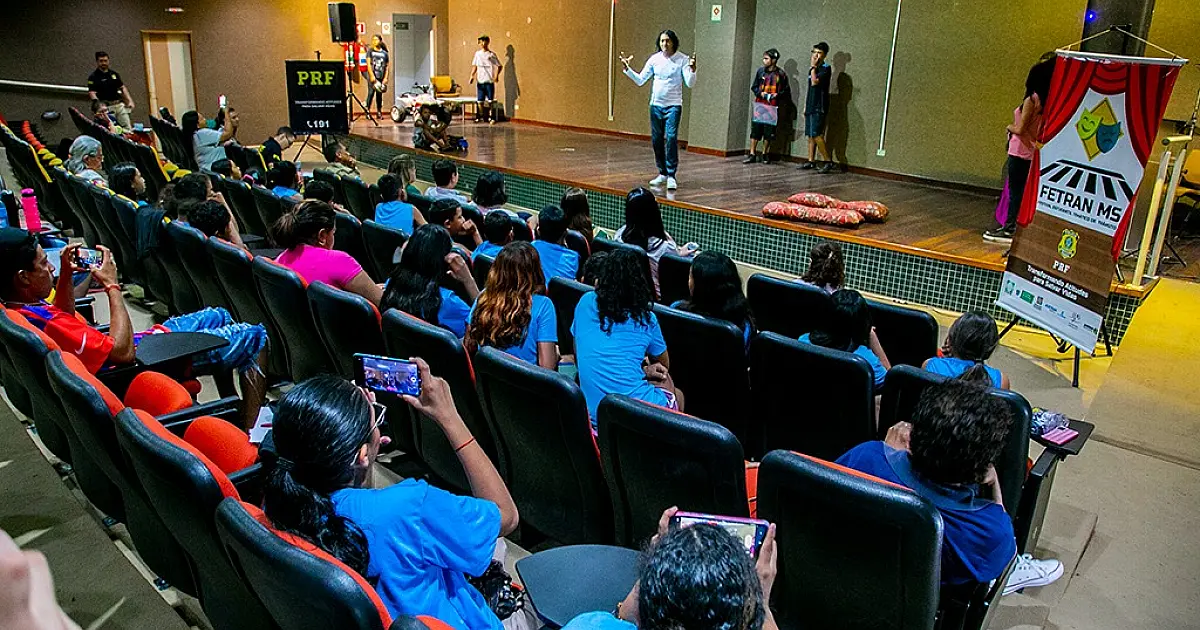 Estudantes de Corumbá participam da 14ª Edição do Fetran/MS