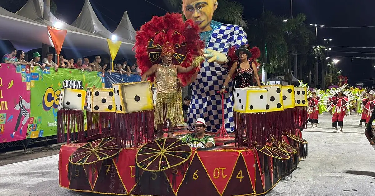 Acadêmicos do Pantanal aposta no universo dos jogos e encanta na avenida