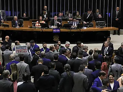 Presidente Lula sanciona LDO de 2024 com vetos e meta fiscal zero