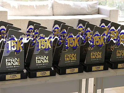 Campeões por faixa etária da prova de 15 km recebem troféus da Corrida do Pantanal