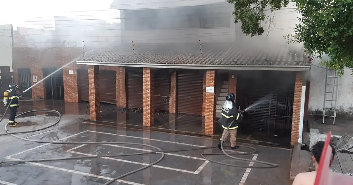 Restaurante Caipirão sofre incêndio durante a madrugada