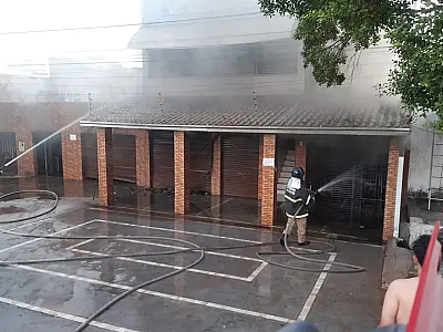Restaurante Caipirão sofre incêndio durante a madrugada