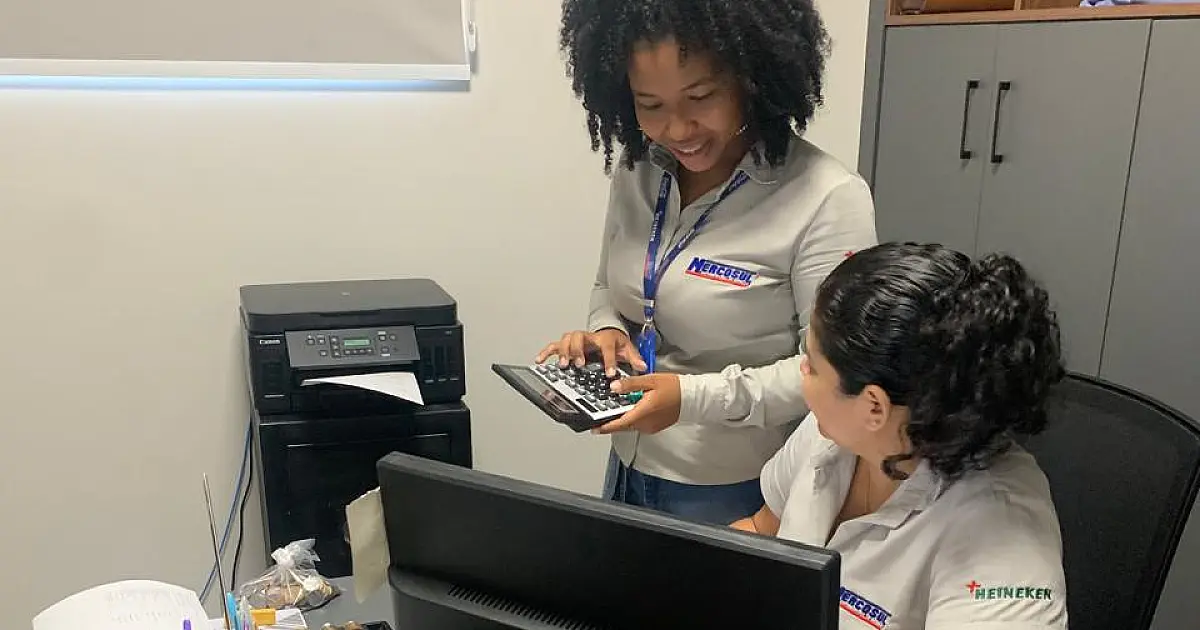 Programa de estágio oferece vivência no mercado de trabalho a adolescentes de Corumbá