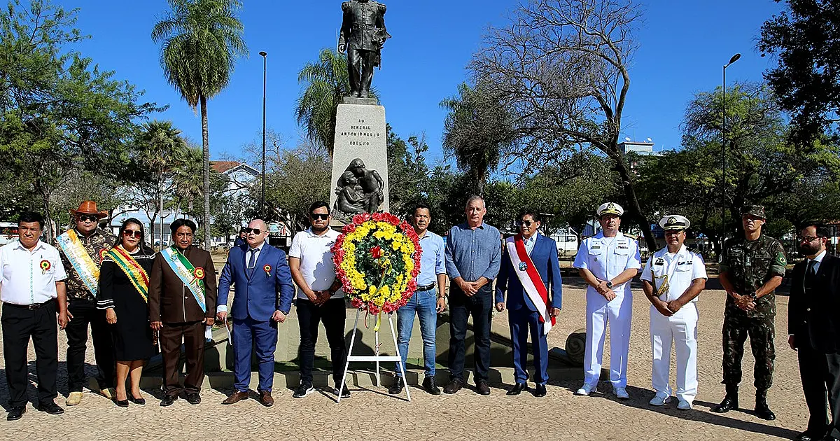 Solenidade no Jardim comemorou os 198 anos de independência da Bolívia