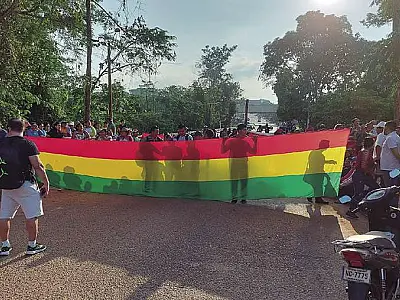 Governo cede ao protesto de Beni e negocia a ponte com o Brasil