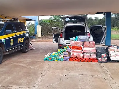 Dupla é presa com 284 kg de maconha na BR 262