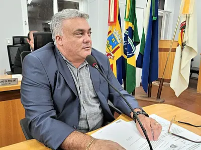 Genilson reivindica instalação de lixeiras na Praça Generoso Ponce