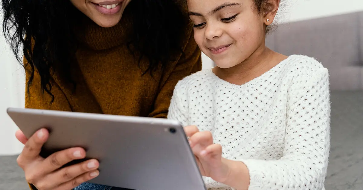 Eca Digital: Lei Felca entra em vigor para proteger a infância conectada