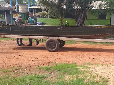 Dois pescadores são flagrados com rede de pesca no rio Miranda