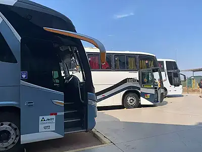 PRF apreende dois ônibus irregulares com destino à Bolívia