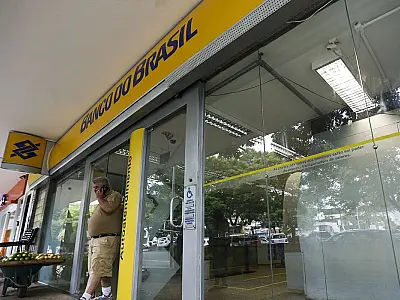Agências bancárias voltam a ter expediente normal