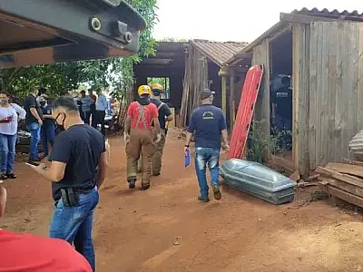 Homem que matou mulher e filha e manteve corpos em decomposição em casa diz que foi 'ordem de Deus'