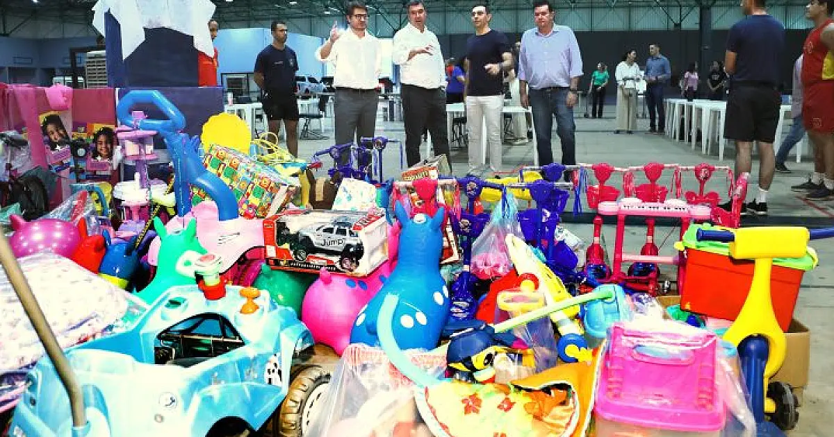 Servidores de MS formam corrente do bem para triagem de brinquedos da "Caixa Encantada"
