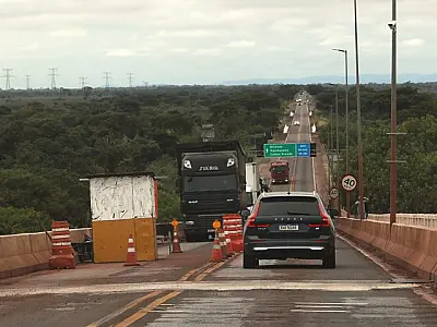 Ponte sobre o rio Paraguai fecha às 17 horas deste sábado; interdição deve durar 19 horas
