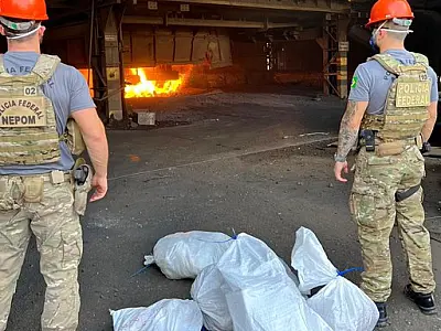 PF incinera 400 kg de drogas em Corumbá