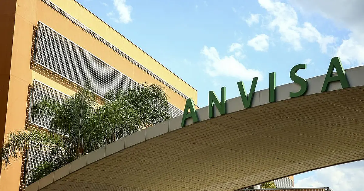 Anvisa aprova uso emergencial de medicamento para Covid-19