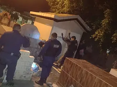 Foragido arromba sepultura para usar drogas e é preso