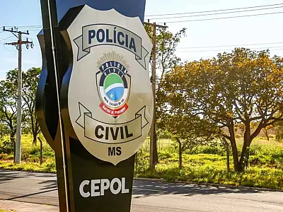 Motorista de aplicativo é esfaqueado e tem carro roubado por grupo que recusou pagar corrida