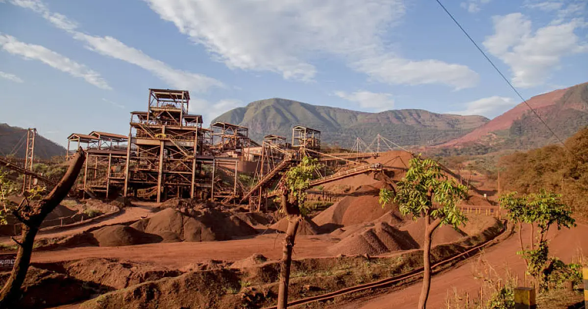 Mineradora mais de 200 vagas de emprego em Corumbá