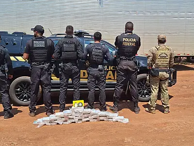 Caminhoneiro é flagrado com 31 kg de cocaína na BR 262