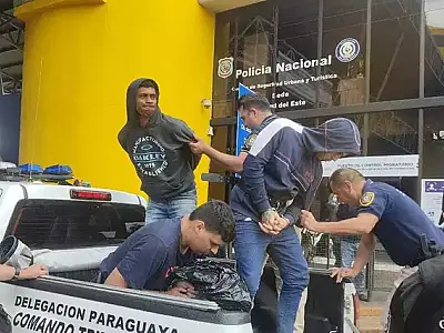 Membros do PCC presos na fronteira com MS são entregues à polícia brasileira