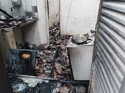 Fogo destrói casa no bairro Guaicurus